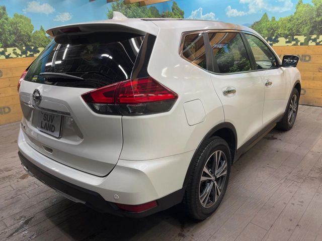 X-TRAIL 2WD