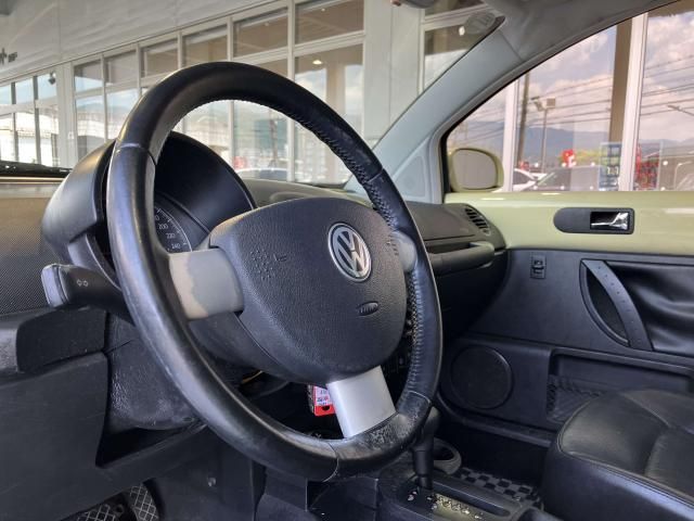 VOLKSWAGEN BEETLE