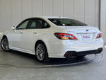 CROWN sedan hybrid
