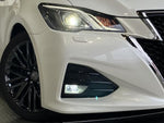 CROWN sedan
