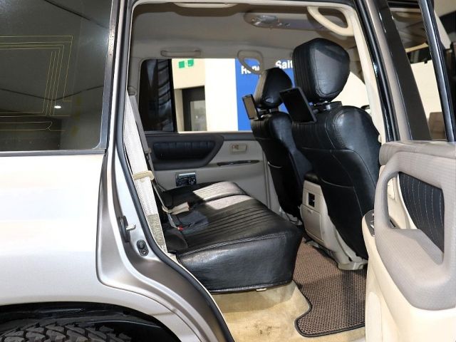 LANDCRUISER wagon