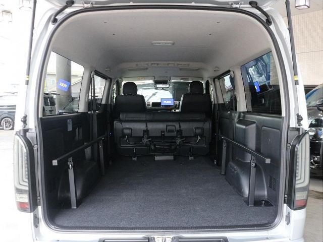 HIACE van 4WD