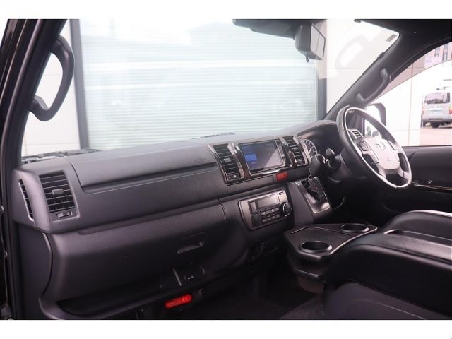 HIACE van 2WD
