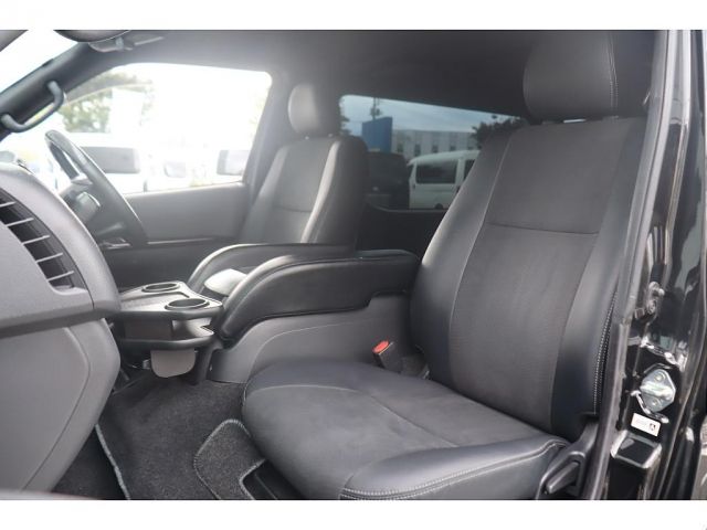 HIACE van 2WD