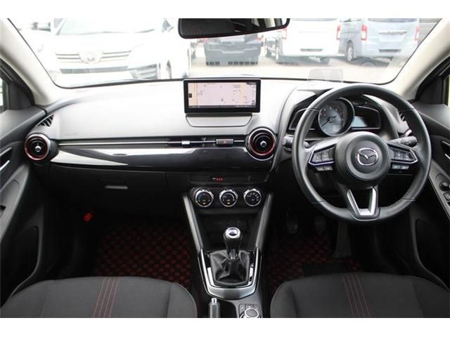 MAZDA2
