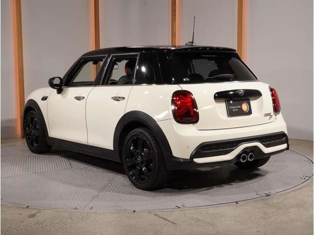 MINI COOPER SD 5DOOR