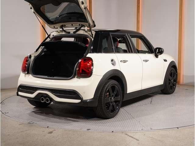 MINI COOPER SD 5DOOR