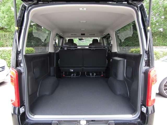 CARAVAN van 2WD