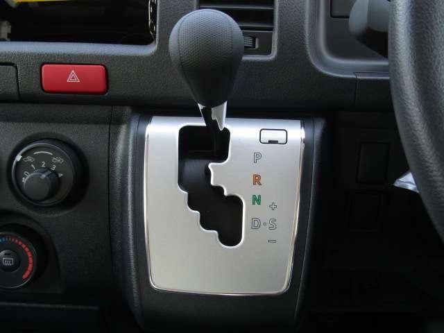 HIACE van 2WD