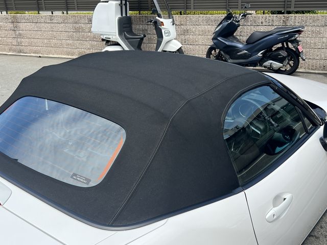 ROADSTER