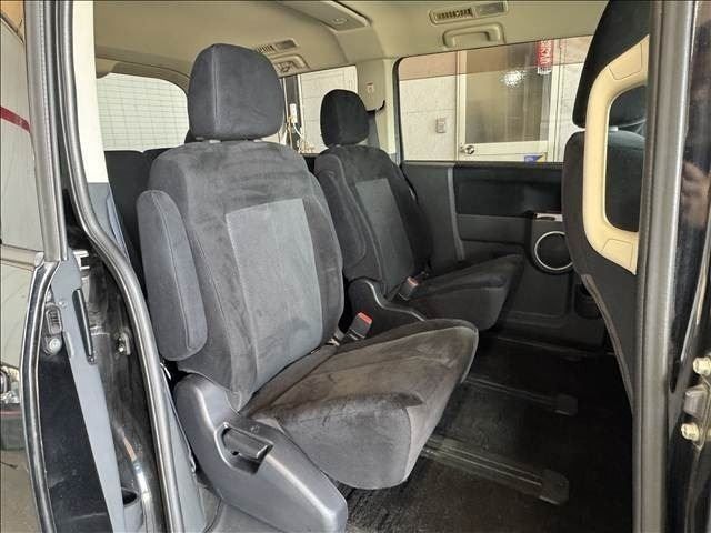 DELICA D:5 2WD