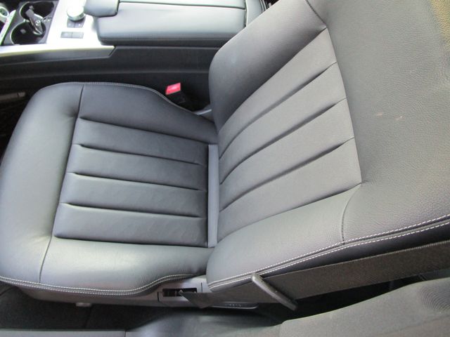 MERCEDES BENZ E class sedan
