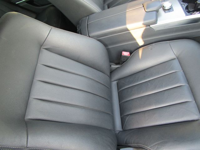 MERCEDES BENZ E class sedan