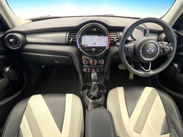 MINI COOPER D 5DOOR