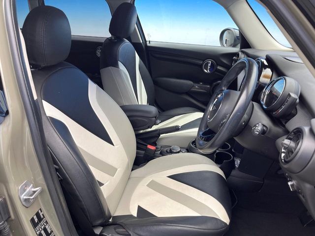 MINI COOPER D 5DOOR