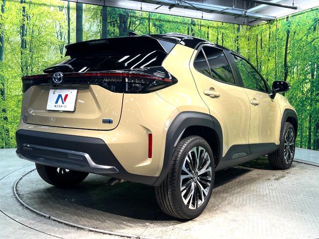 YARIS CROSS HYBRID