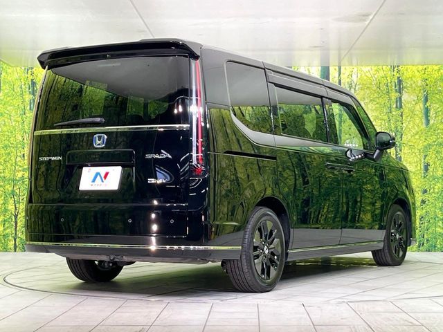 STEPWAGON e:HEV SPADA