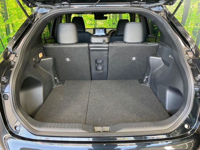 YARIS CROSS HYBRID