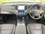 CROWN sedan hybrid