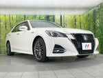 CROWN sedan hybrid
