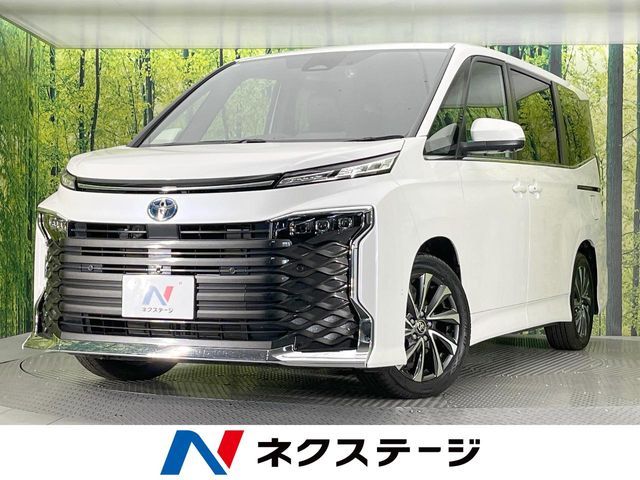 VOXY HYBRID
