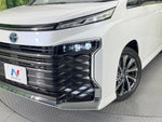 VOXY HYBRID