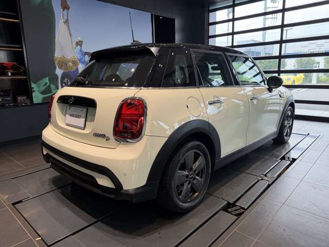 MINI COOPER D 5DOOR