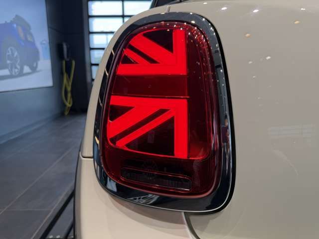 MINI COOPER D 5DOOR