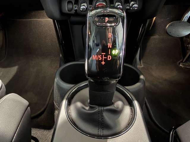 MINI COOPER D 5DOOR