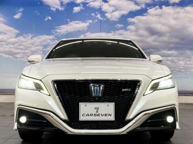 CROWN sedan hybrid 4WD
