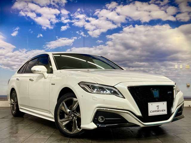CROWN sedan hybrid 4WD