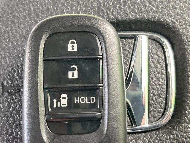 N BOX