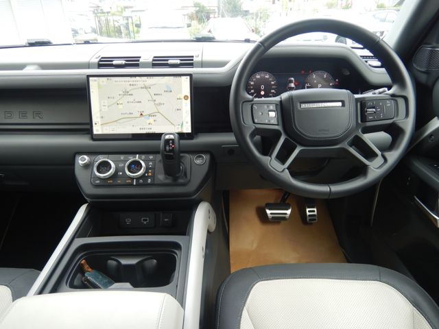 ROVER DEFENDER
