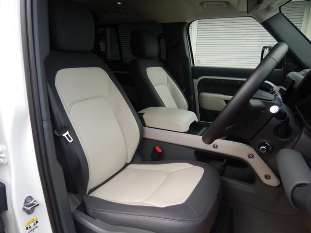 ROVER DEFENDER