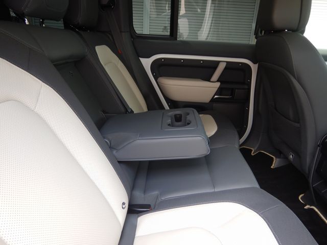 ROVER DEFENDER