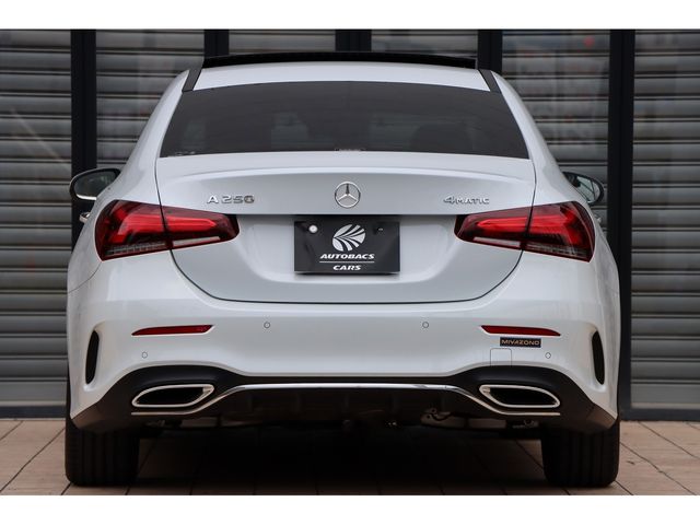 MERCEDES BENZ A class sedan
