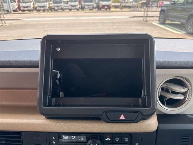 N BOX