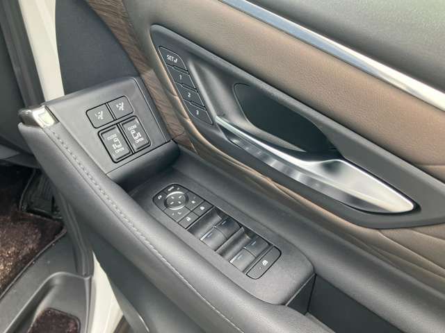ALPHARD hybrid 4WD