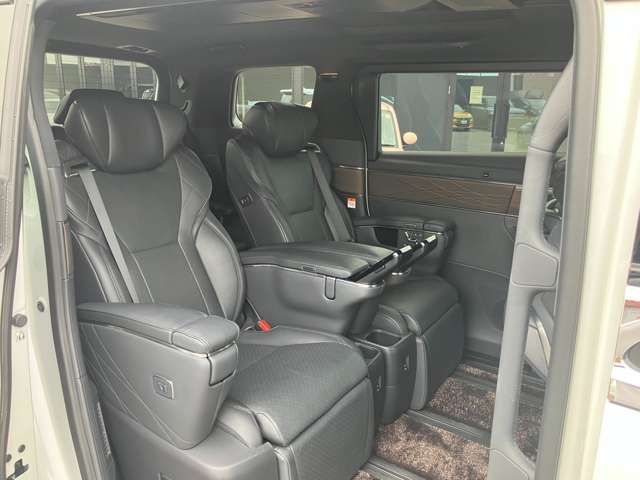 ALPHARD hybrid 4WD