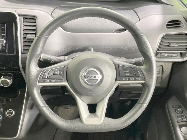 SERENA  S-HYBRID 4WD