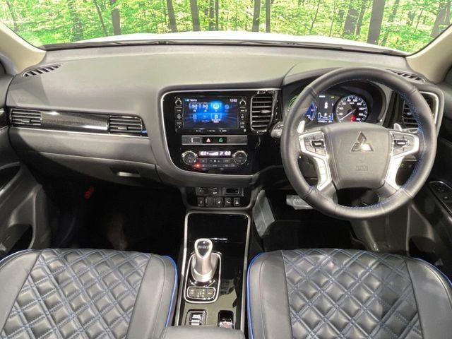 OUTLANDER PHEV