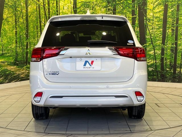 OUTLANDER PHEV