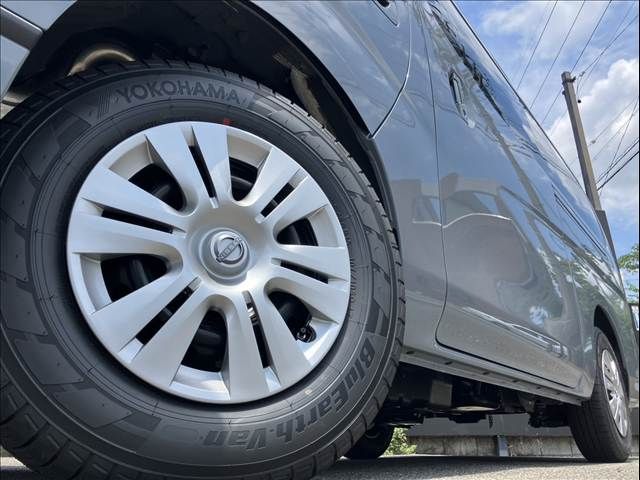 CARAVAN van 4WD