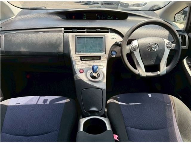 PRIUS PHV