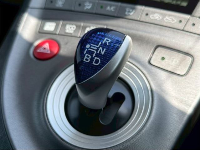 PRIUS PHV