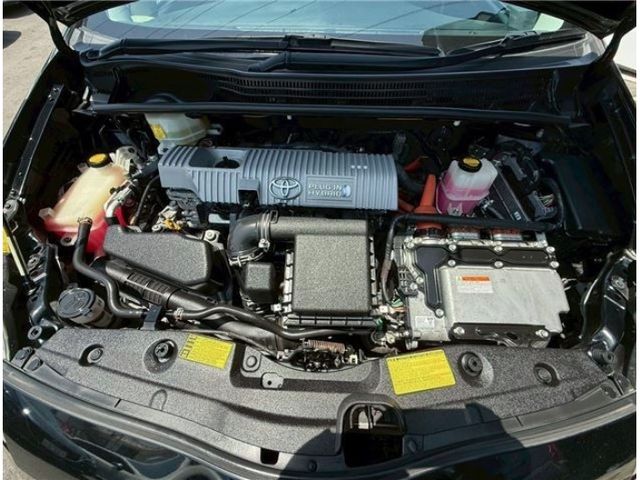 PRIUS PHV