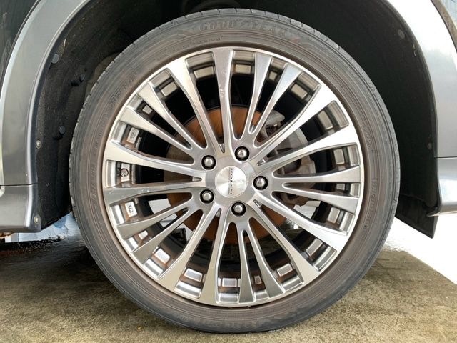 VEZEL HYBRID 4WD