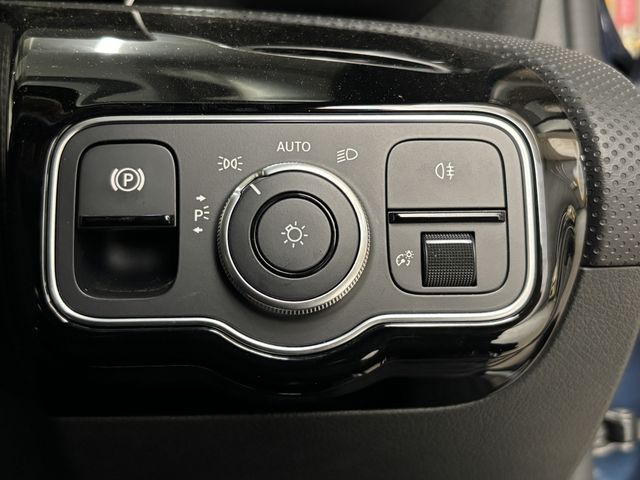 MERCEDES BENZ A class