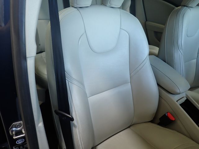 VOLVO V40 CROSS COUNTRY