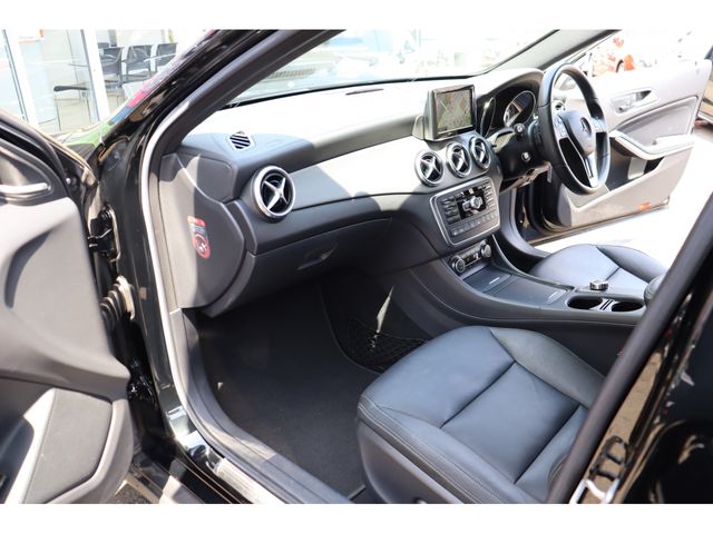 MERCEDES BENZ GLA class